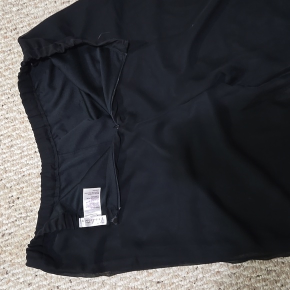 Chic Black Wide-Leg Pants With Sheer Outer Layer - Picture 14 of 15